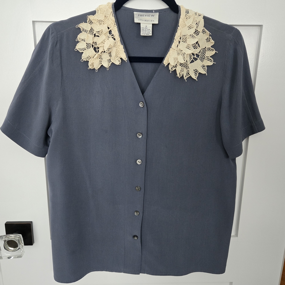 Vintage Preview Collection Blue/Grey Blouse with Cream Lace Collar 100% Silk